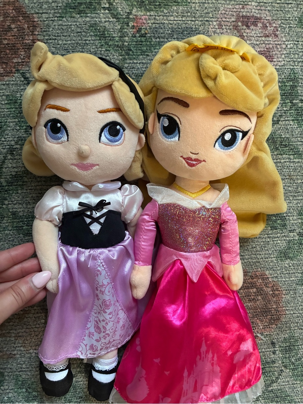 Disney sleeping beauty aurora plush dolls 💘